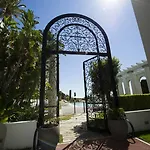 Luxury Palais Maeterlinck