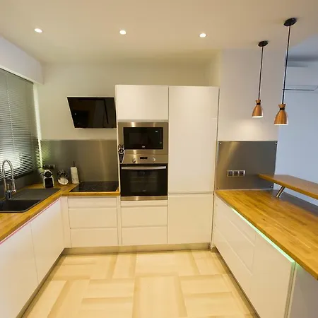 Apartment Luxury Palais Maeterlinck *