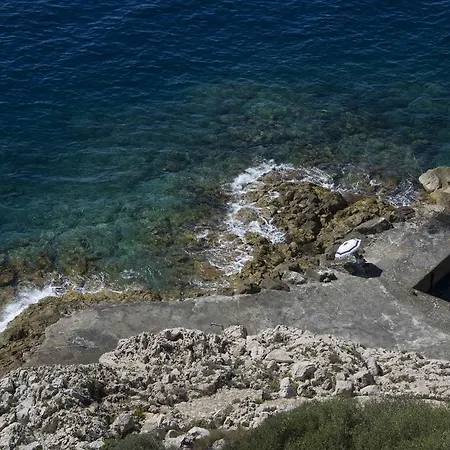 Luxury Palais Maeterlinck 公寓 *